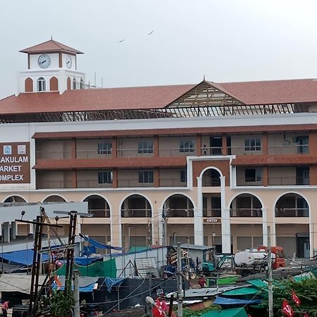 St. Antonys Lodge Kochi Esterno foto