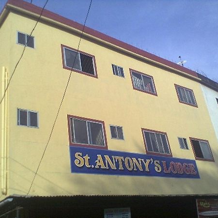 St. Antonys Lodge Kochi Esterno foto